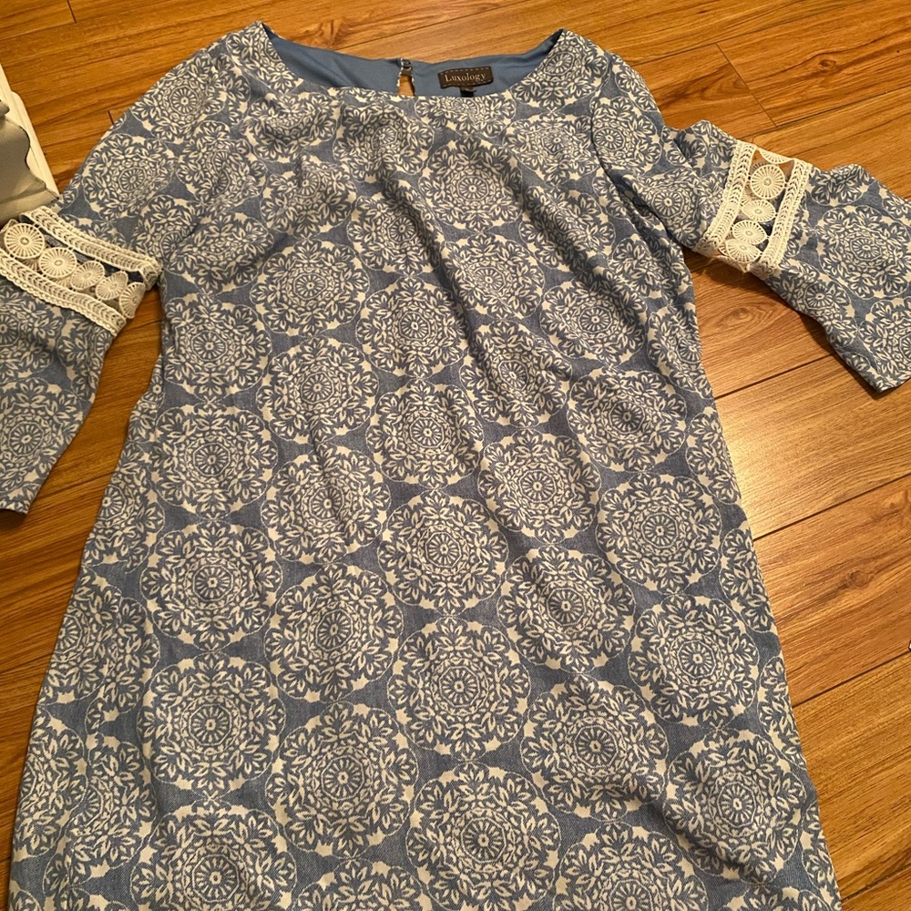 Luxology bell sleeve dress